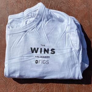 *Lightly worn!* Figs scrub undershirt. Worn only once!